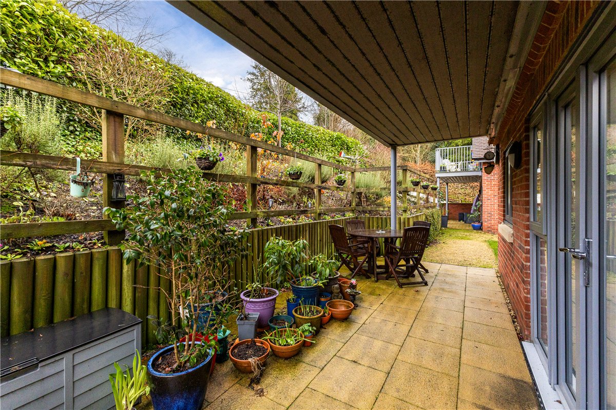 2 bedroom Flat, Granham Close, Marlborough, SN8 - Available, Image 14