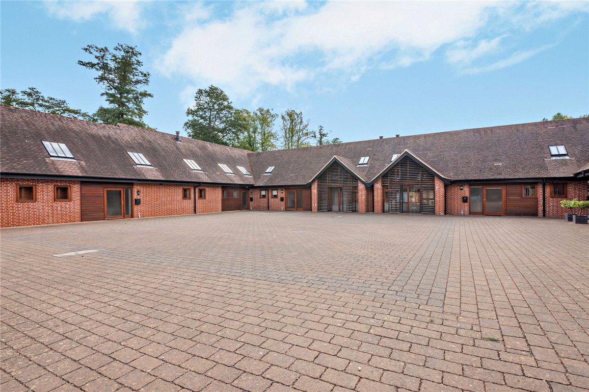 2 bedroom House, Lambourn Road, Speen, RG20 - Available, Image 20