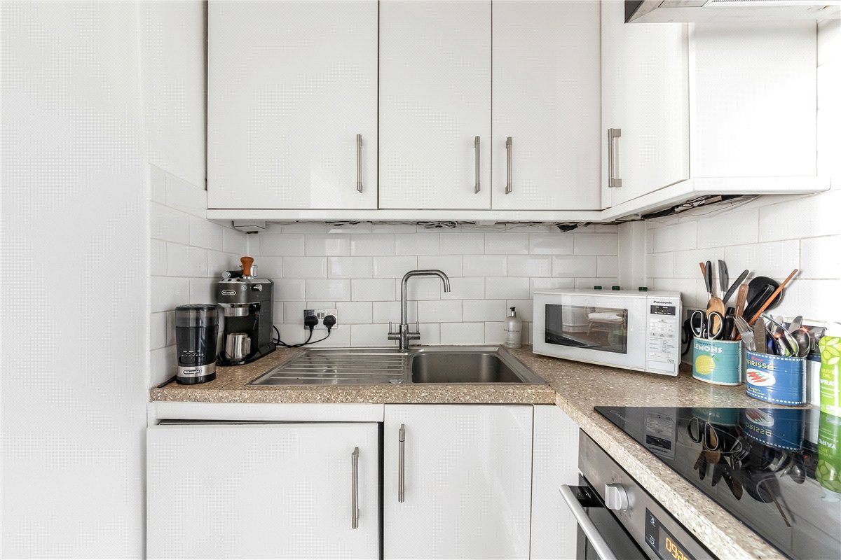 1 bedroom Flat, Beechcroft Road, London, SW17 - Available, Image 12