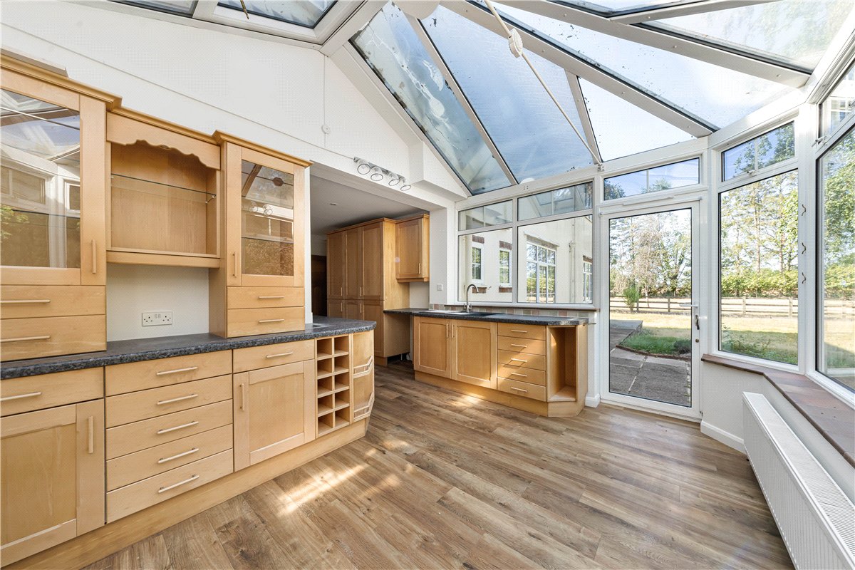 5 bedroom House, Potter Row, Great Missenden, HP16 - Available, Image 18