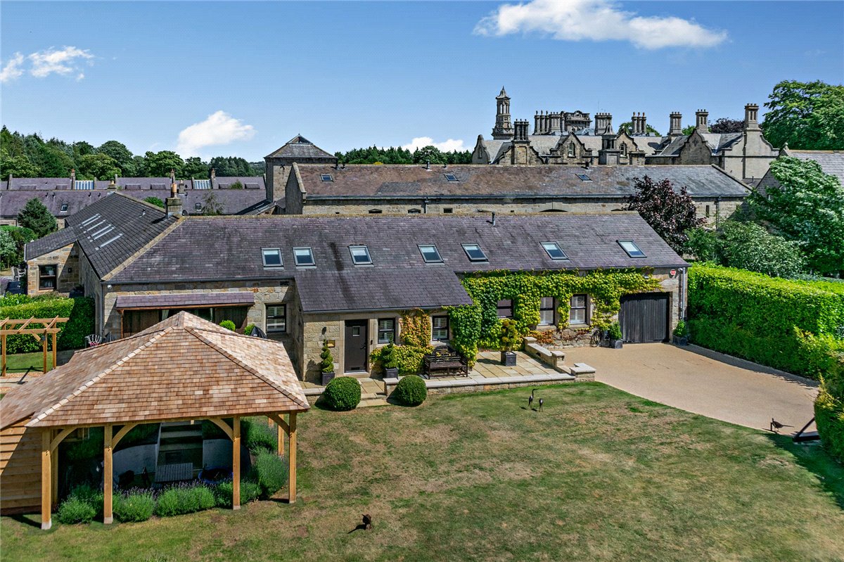 4 bedroom House, Moor Park, Beckwithshaw, HG3 - Sold