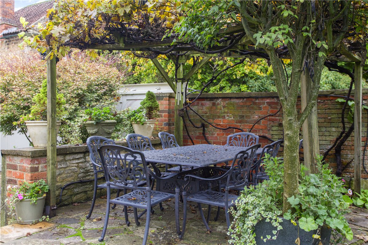 6 bedroom House, The Green, Calne, SN11 - Sold, Image 1