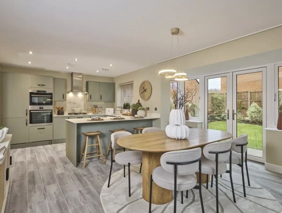 4 bedroom House, Saffron Way, Cherry Hinton, CB1 - Available, Image 1