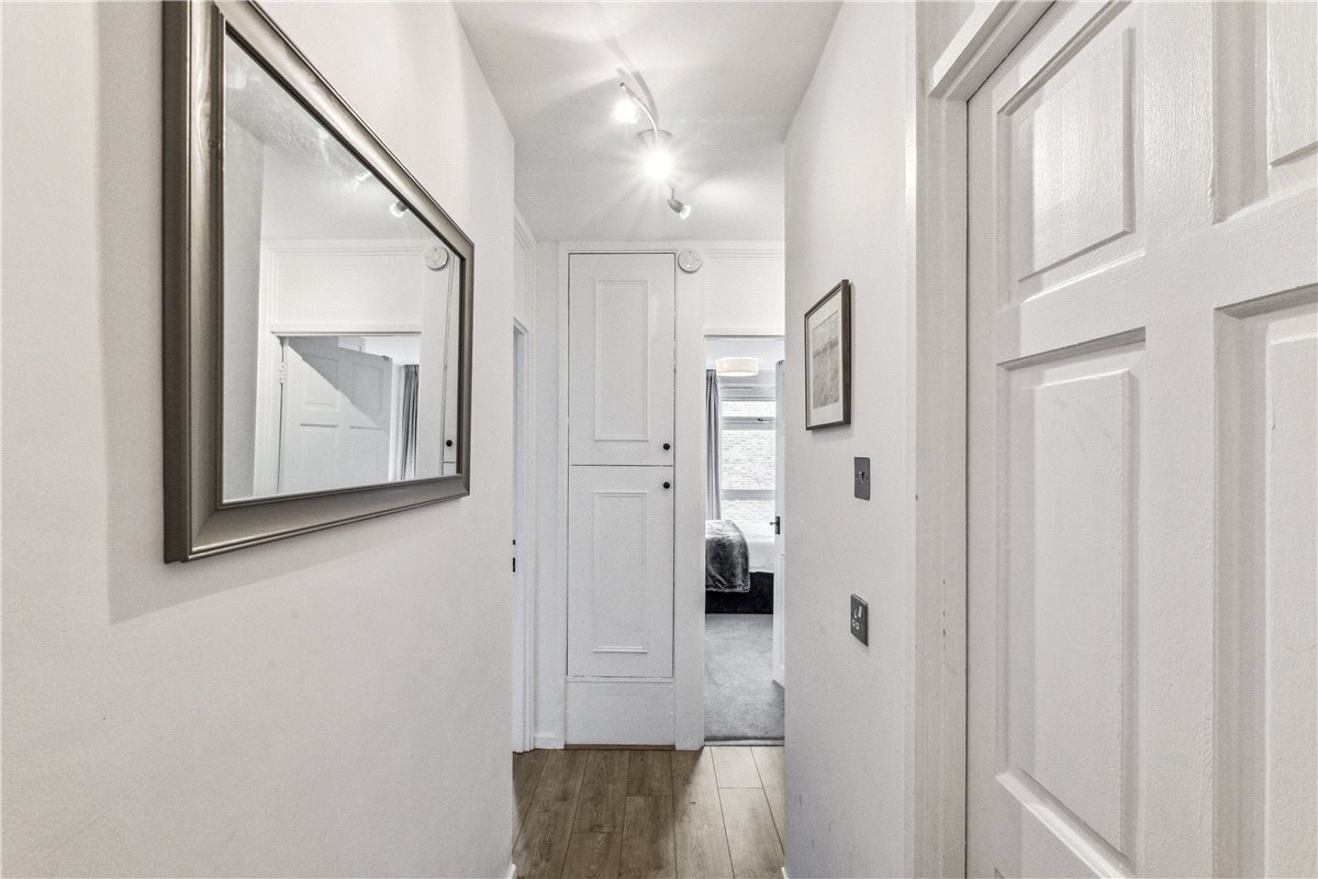 2 bedroom Flat, Bell Drive, London, SW18 - , Image 11