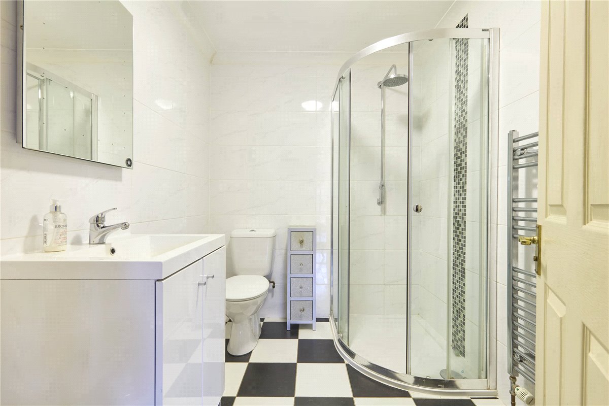 6 bedroom House, Warrington Street, Newmarket, CB8 - Available, Image 14