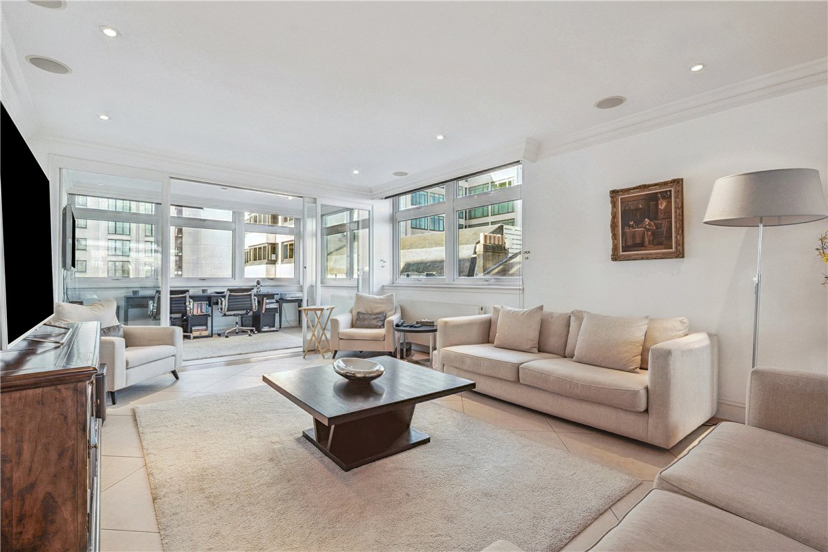 3 bedroom Flat, Park Towers, 2 Brick Street, W1J - Available, Image 3
