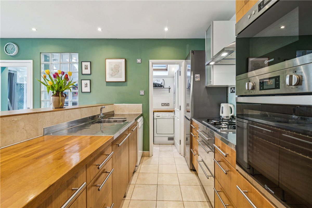 2 bedroom Flat, Wingrave Road, London, W6 - Sold, Image 2