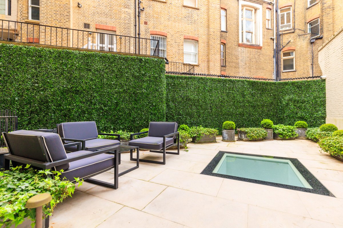 3 bedroom Flat, Pont Street, Knightsbridge, SW1X - Available, Image 5