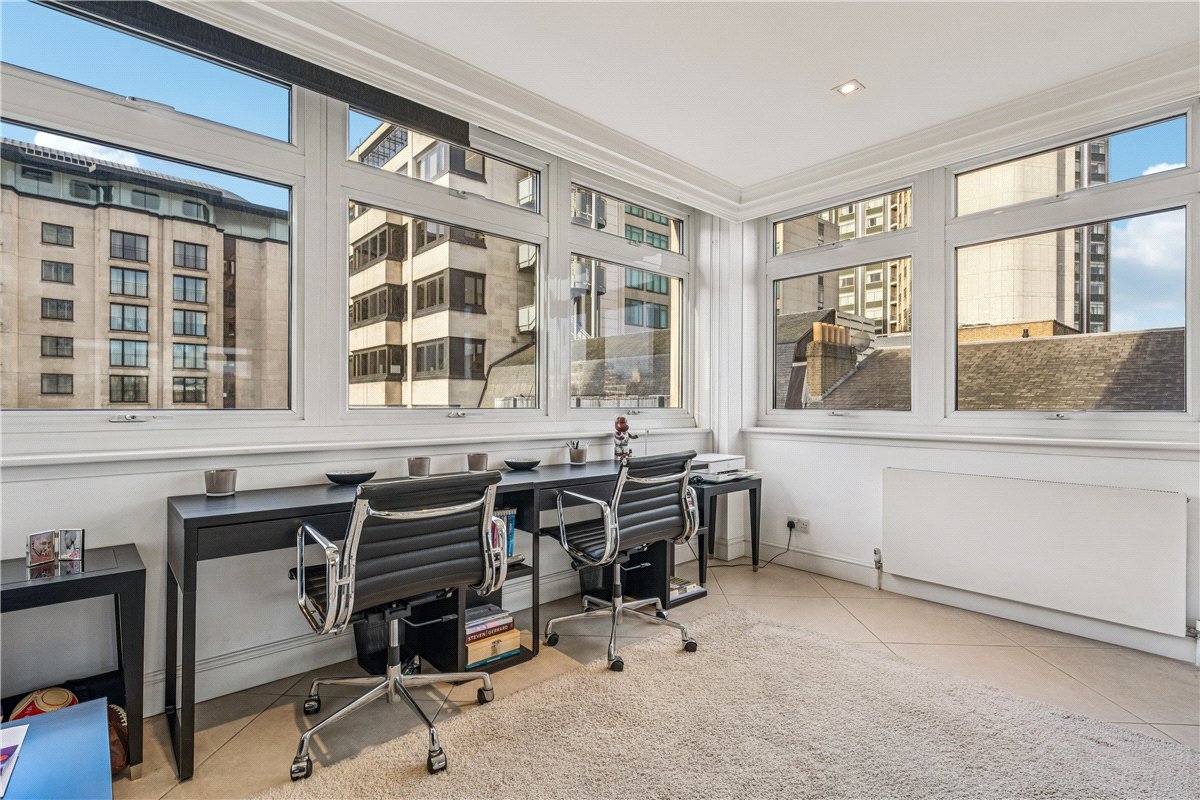 3 bedroom Flat, Park Towers, 2 Brick Street, W1J - Available, Image 12