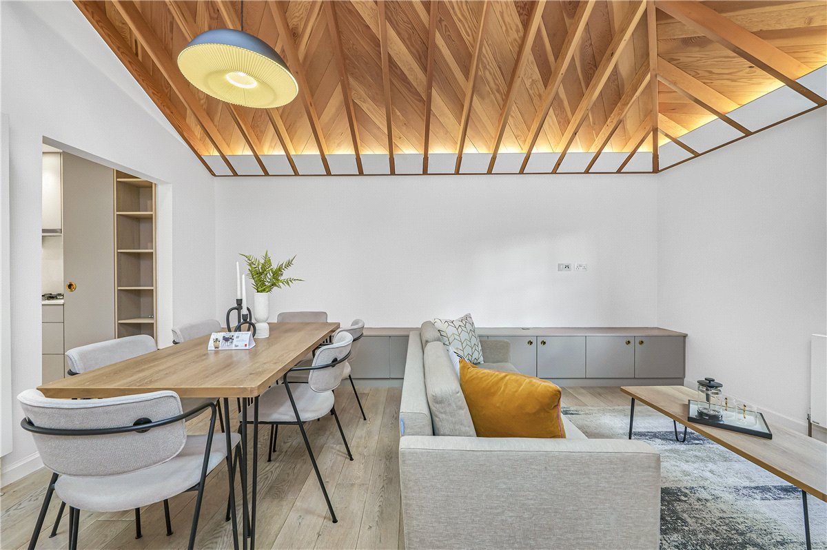 3 bedroom Maisonette, Marylebone High Street, Marylebone, W1U - Available, Image 19