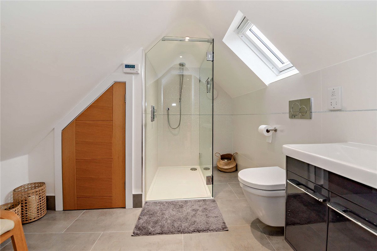 5 bedroom House, Enborne Street, Enborne, RG20 - Available, Image 24