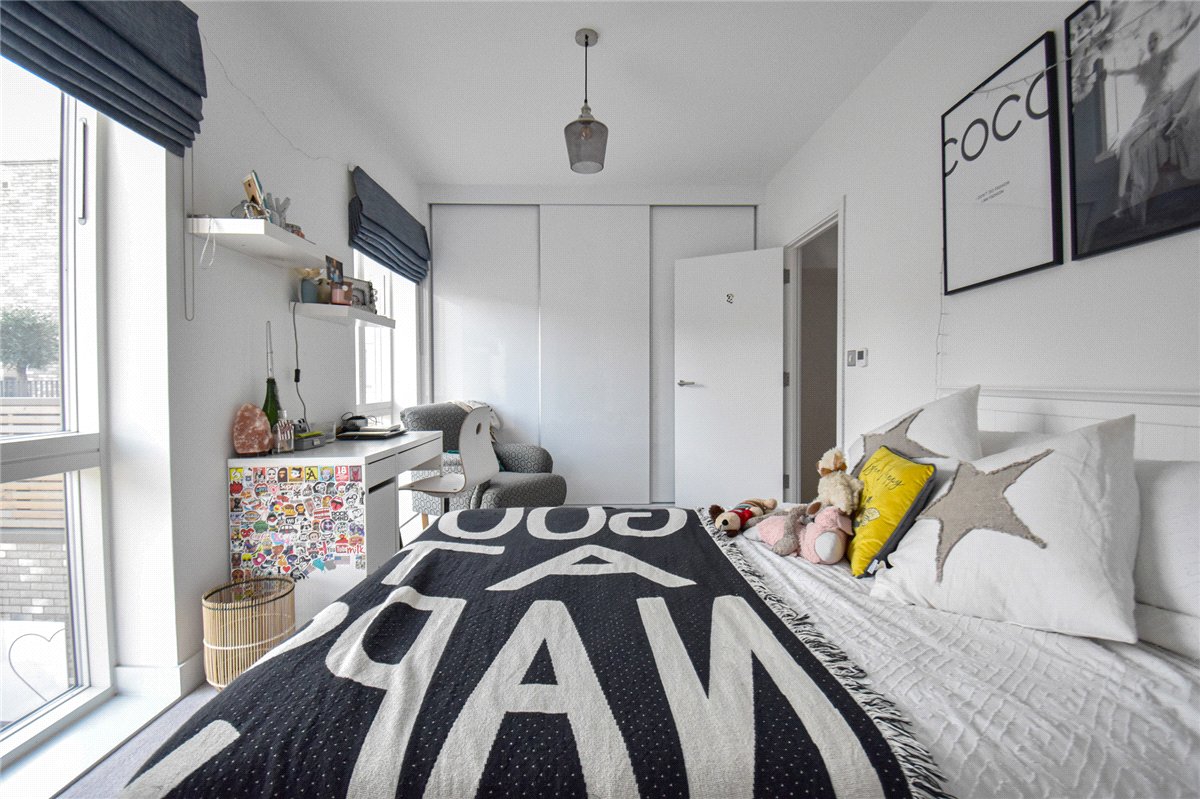 4 bedroom House, Knightly Avenue, Cambridge, CB2 - , Image 25