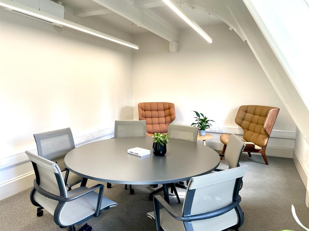 1012 to 3262 Sq Ft, 5-8 The Sanctuary, London, SW1P - Available, Image 3