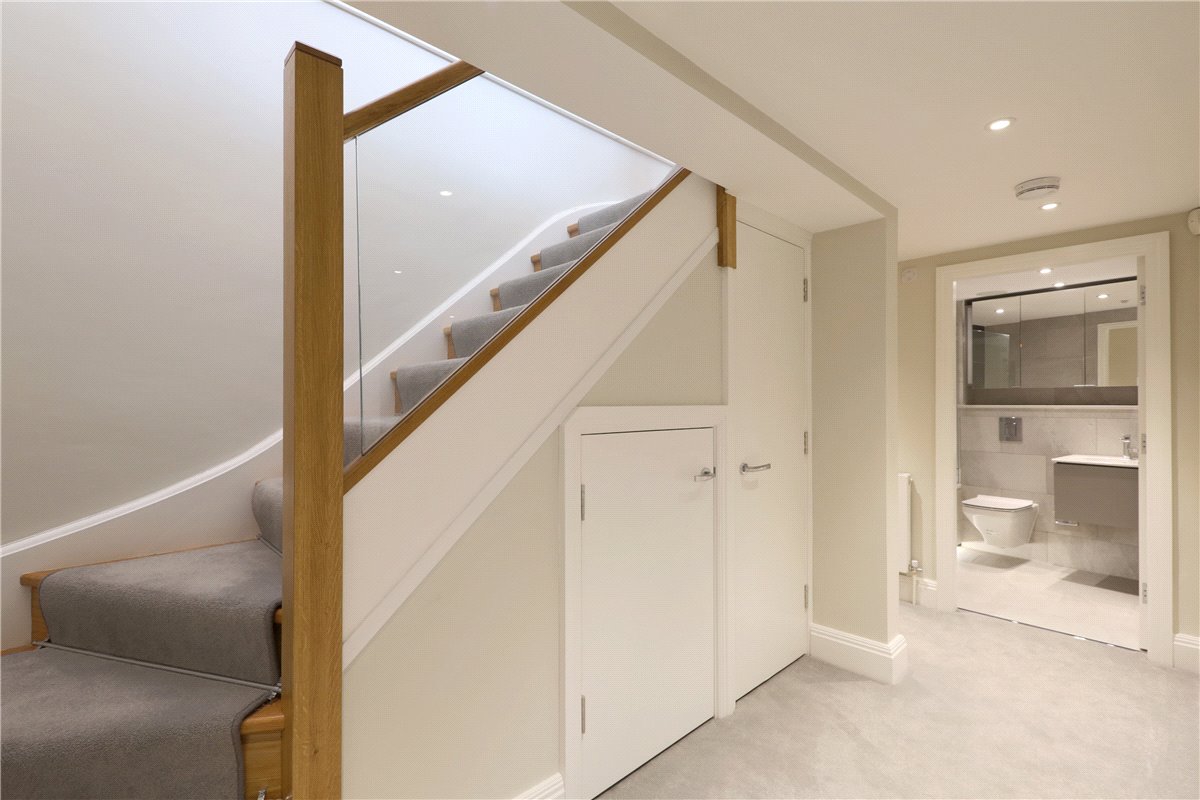 2 bedroom Flat, Bell Yard, Strand, WC2A - , Image 6