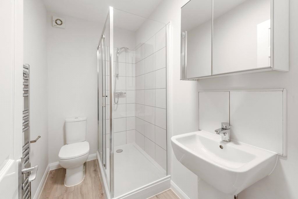 2 bedroom Flat, Bath Street, Bath, BA1 - , Image 3