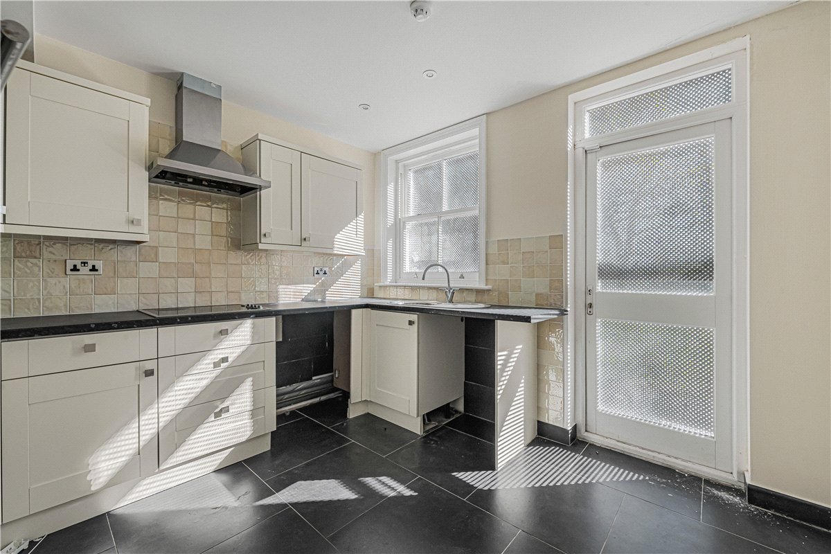 5 bedroom House, Binsted, Arundel, BN18 - Available, Image 14
