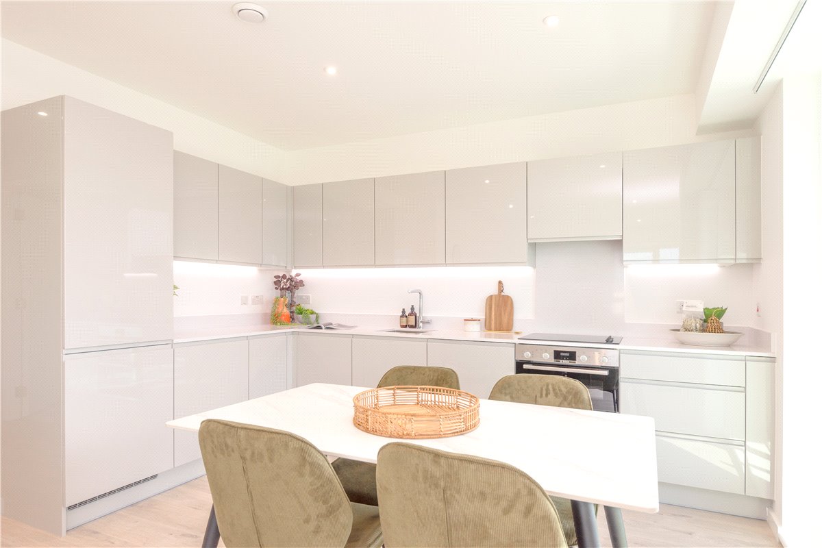 3 bedroom Flat, Heartwell Avenue, London, E16 - Let Agreed, Image 11