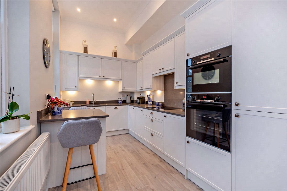 2 bedroom Flat, Apartment 9, Ellis House, Ellis Court, HG1 - Sold, Image 7