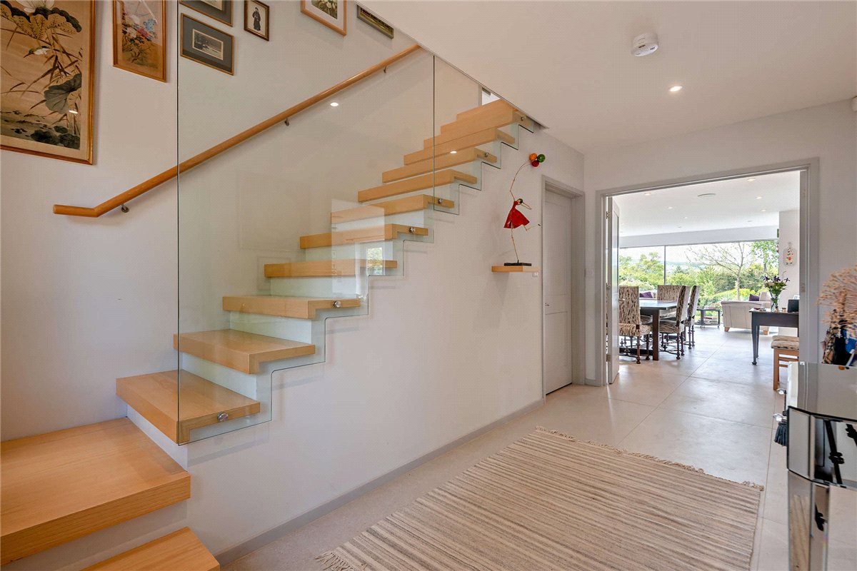 3 bedroom House, Fox's Lane, Kingsclere, RG20 - Available, Image 16