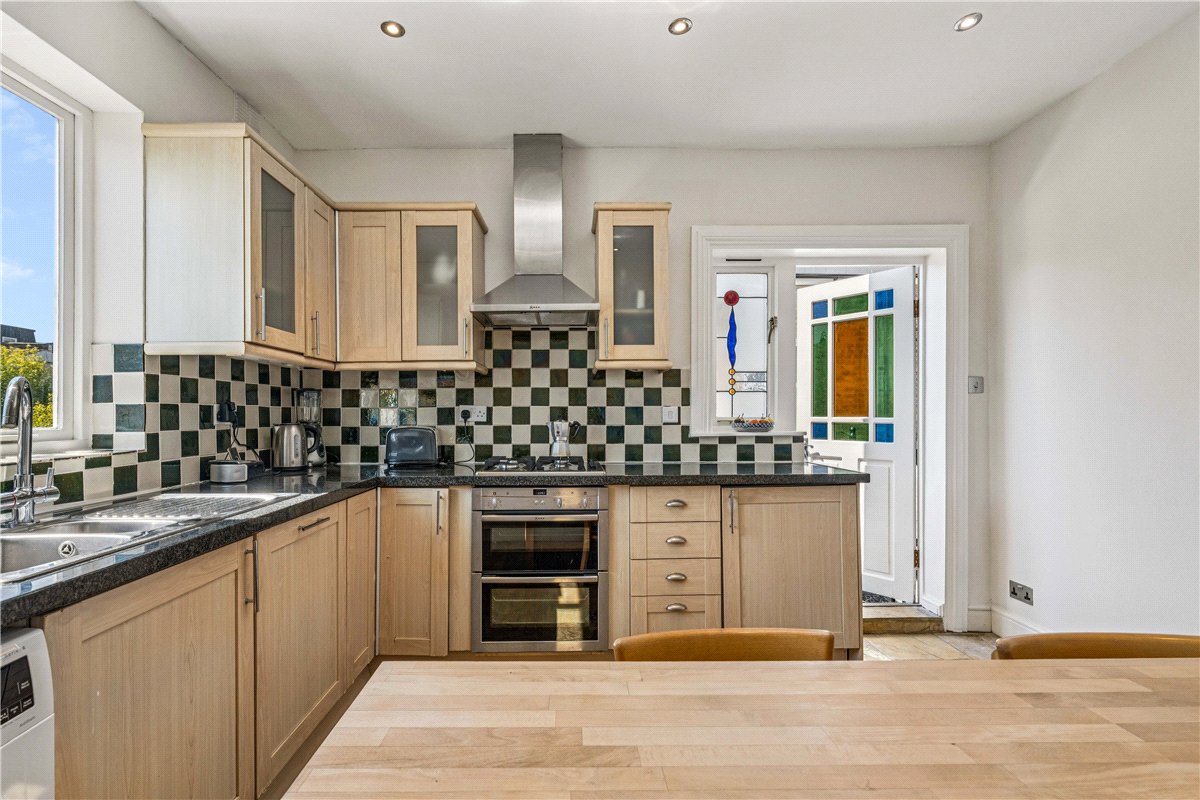 3 bedroom Flat, Queensmill Road, London, SW6 - Available, Image 3