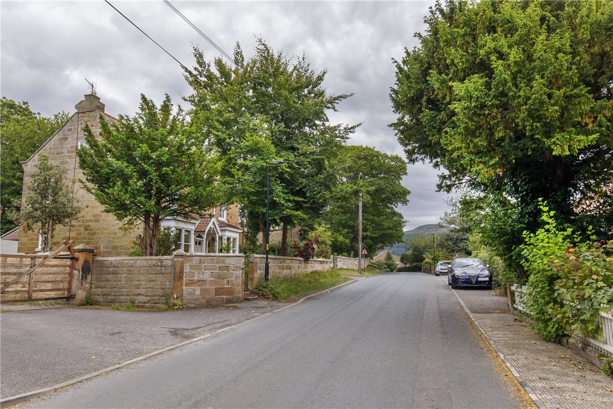 4 bedroom House, Kirkby-in-Cleveland, Middlesbrough, TS9 - , Image 2