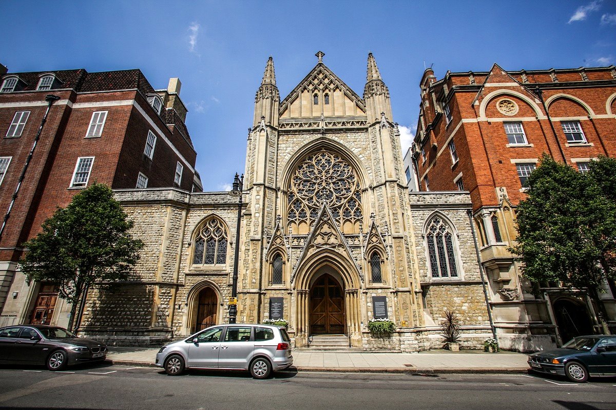 2 bedroom Flat, Chesterfield House, Chesterfield Gardens, W1J - Available, Image 7