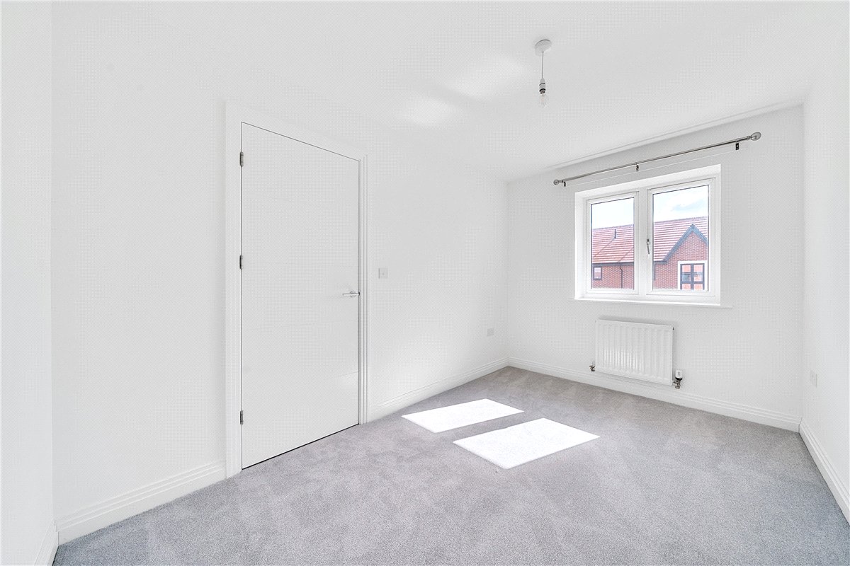 2 bedroom House, Fearnley Close, Glebe Farm, MK17 - Let Agreed, Image 9