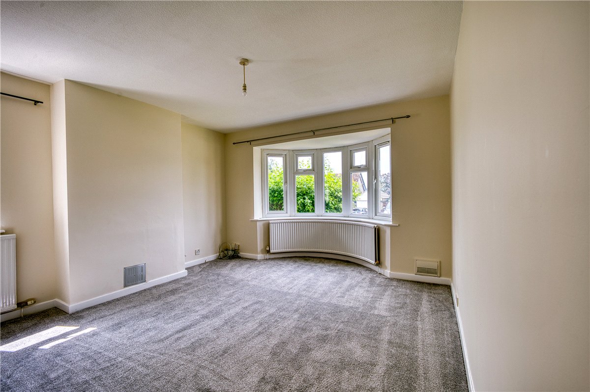 2 bedroom Bungalow, Redhill Drive, Bredbury, SK6 - Available, Image 2