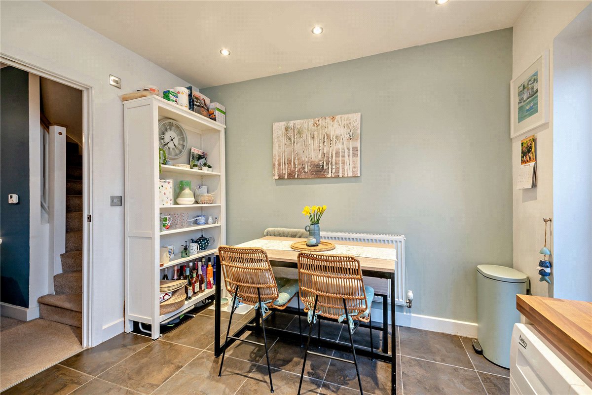 2 bedroom House, Greenacre Place, Newbury, RG14 - Sold STC, Image 7