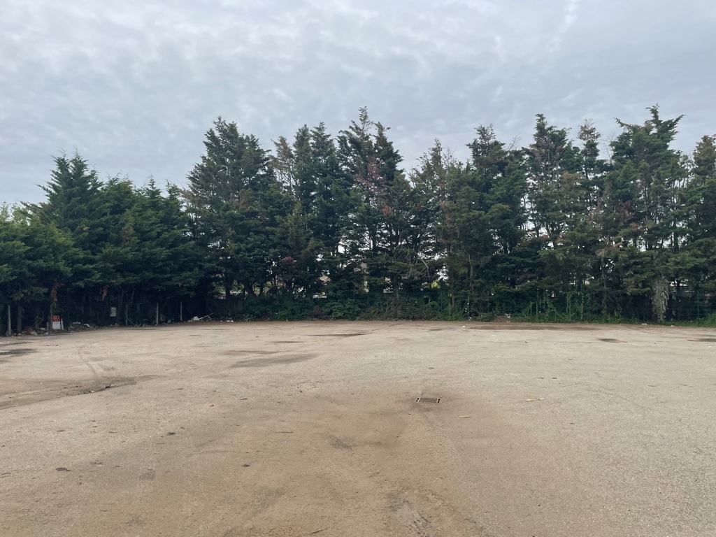 1.49 acres, Bugle Nurseries Upper Halliford Road, Shepperton, TW17 - Available, Image 4