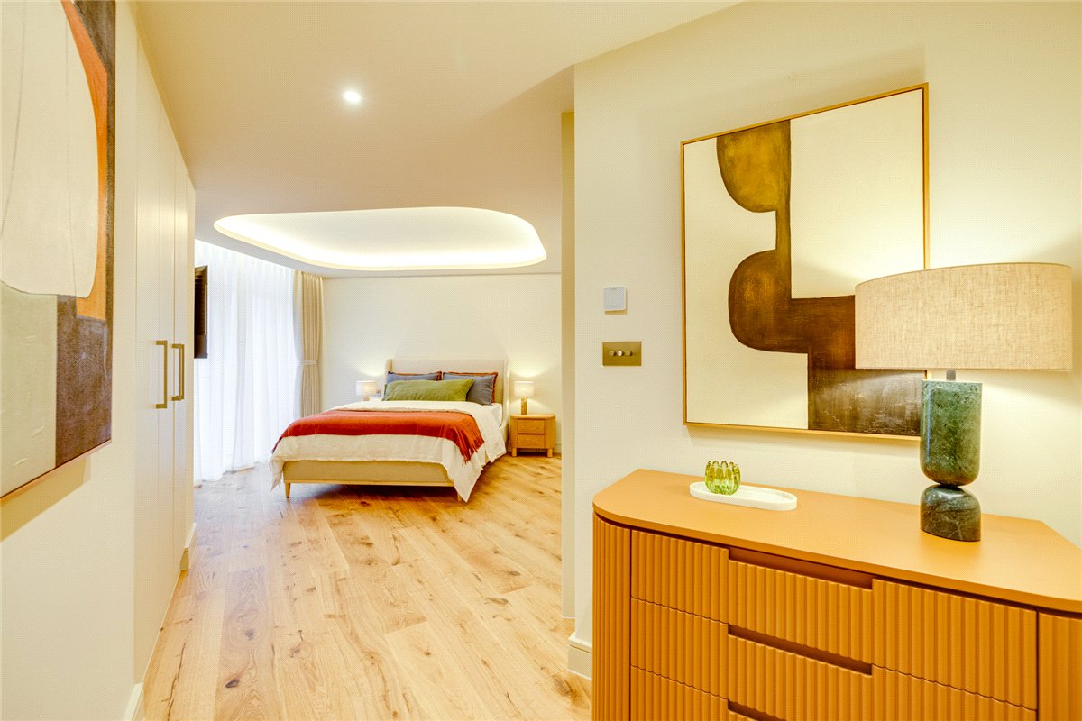 2 bedroom Flat, Hans Crescent, Knightsbridge, SW1X - Available, Image 5