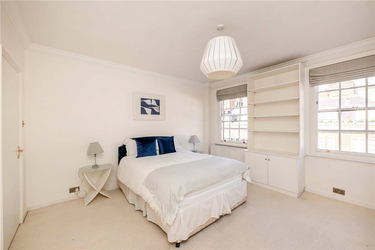 2 bedroom Flat, Reeves Mews, Mayfair, W1K - Available, Image 15