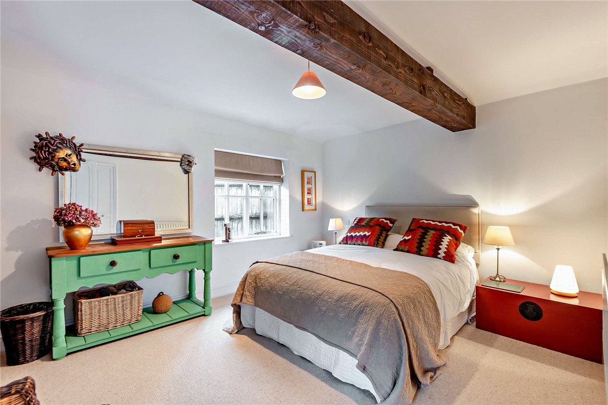 3 bedroom House, Crookham Hill, Thatcham, RG19 - Available, Image 16