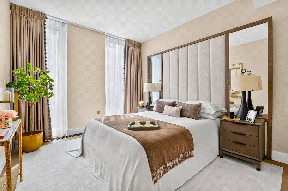 1 bedroom Flat, Brompton Road, Knightsbridge, SW3 - Available, Image 2