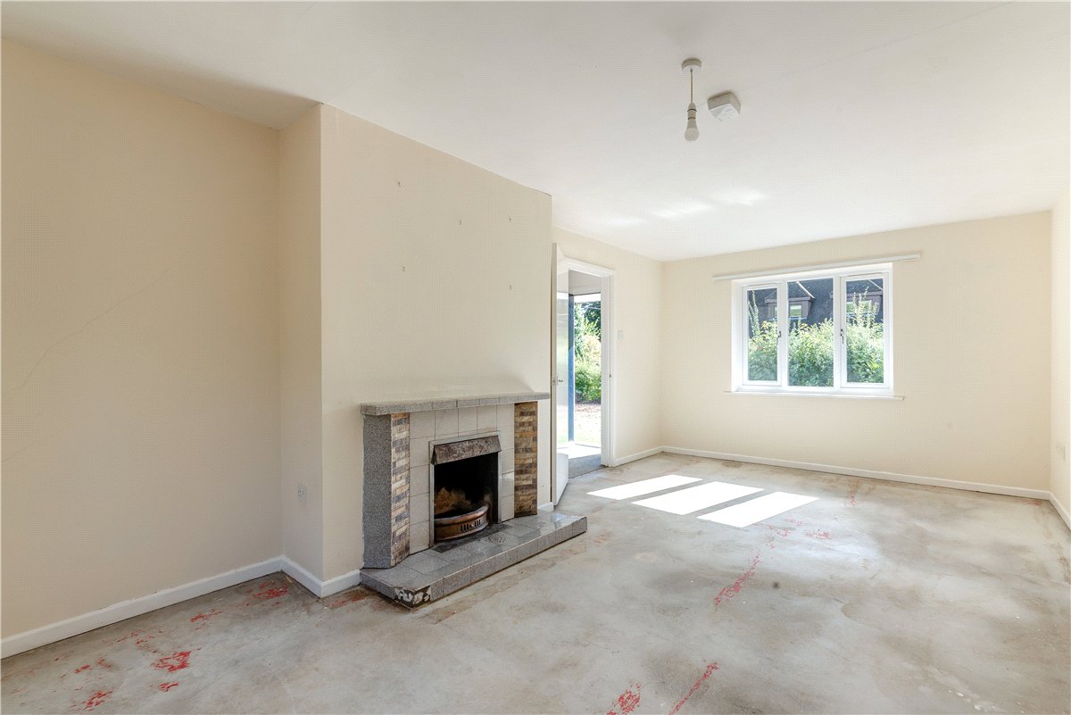 2 bedroom House, Cleves Lane, Upton Grey, RG25 - Available, Image 1