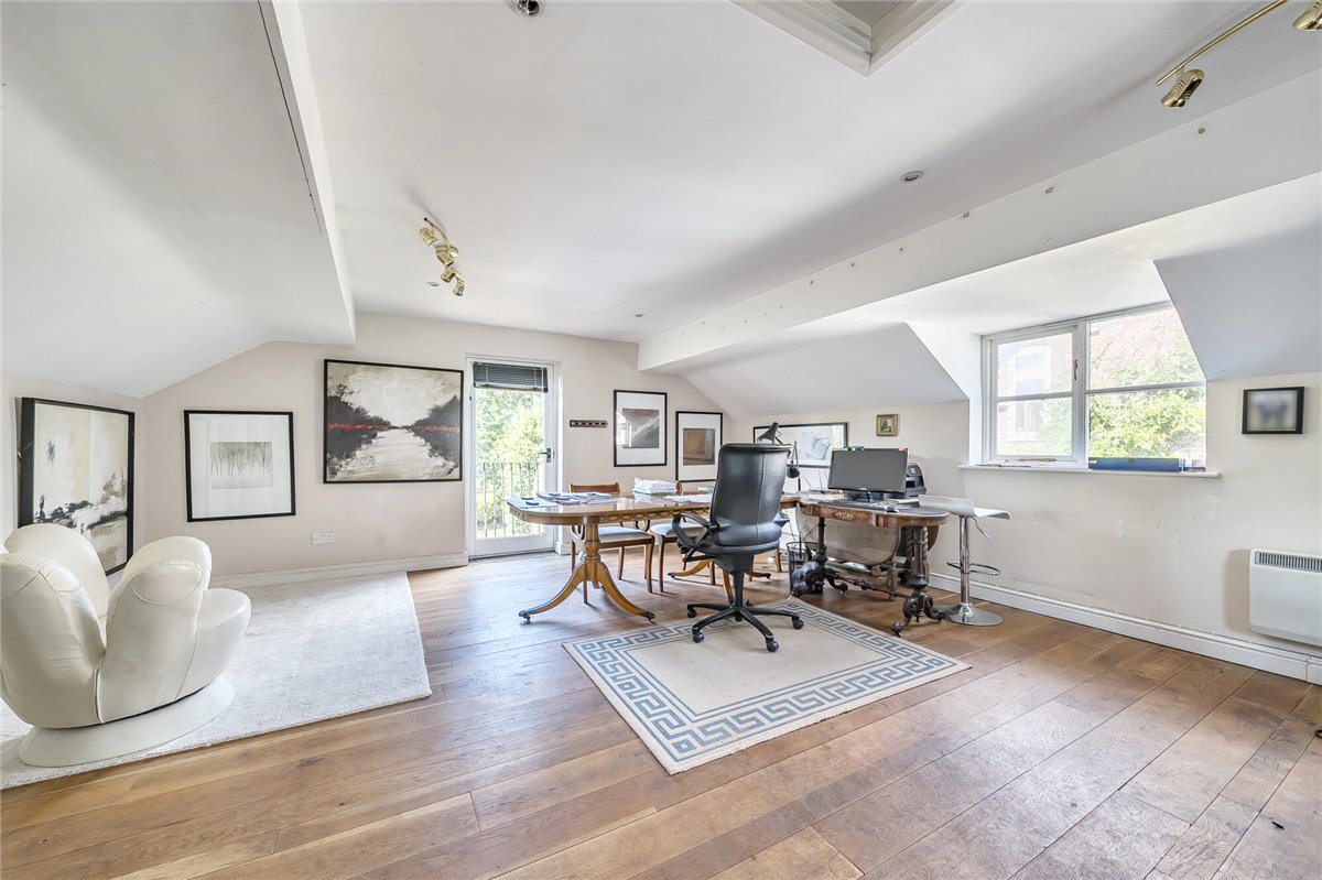 5 bedroom House, Leaze Road, Marlborough, SN8 - Available, Image 20