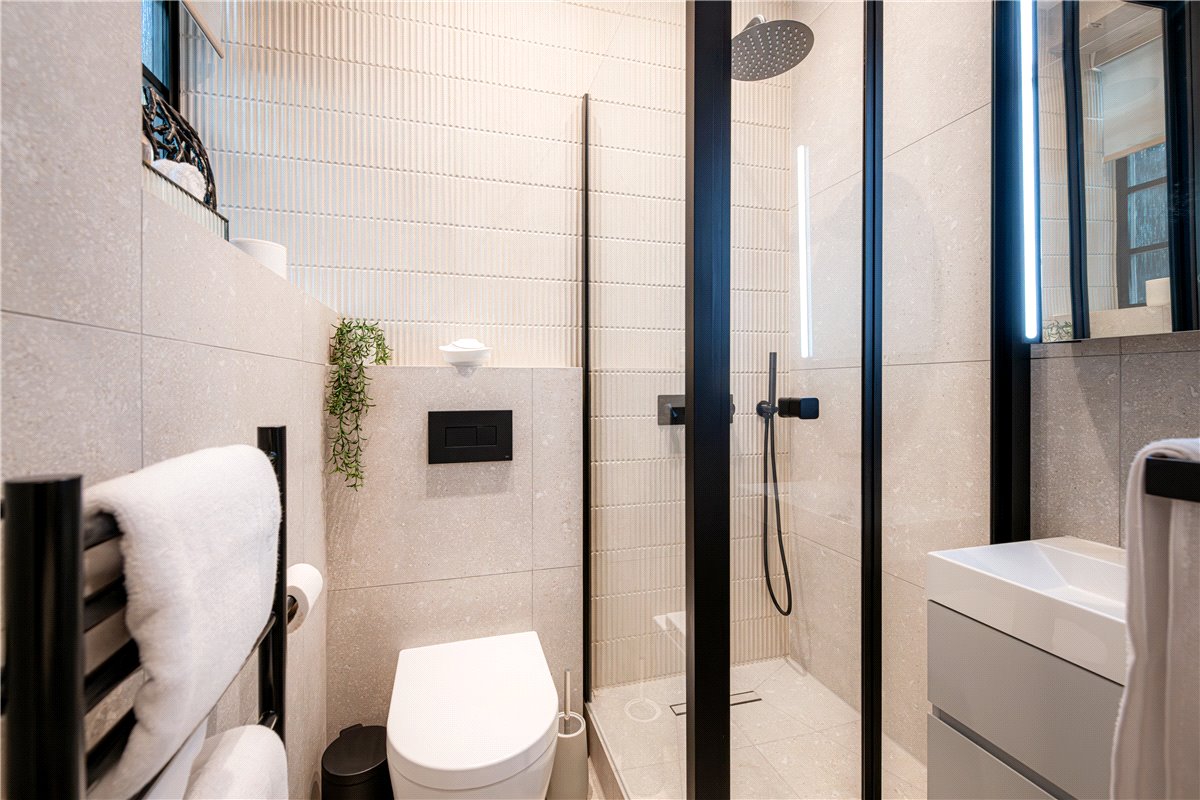 3 bedroom Flat, Curzon Street, Mayfair, W1J - Available, Image 31