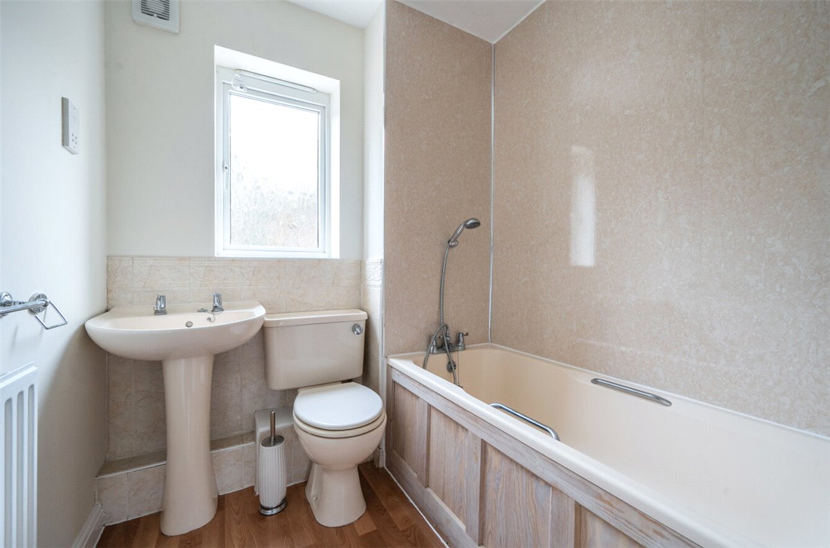 3 bedroom House, Amersham Way, Measham, DE12 - Available, Image 12