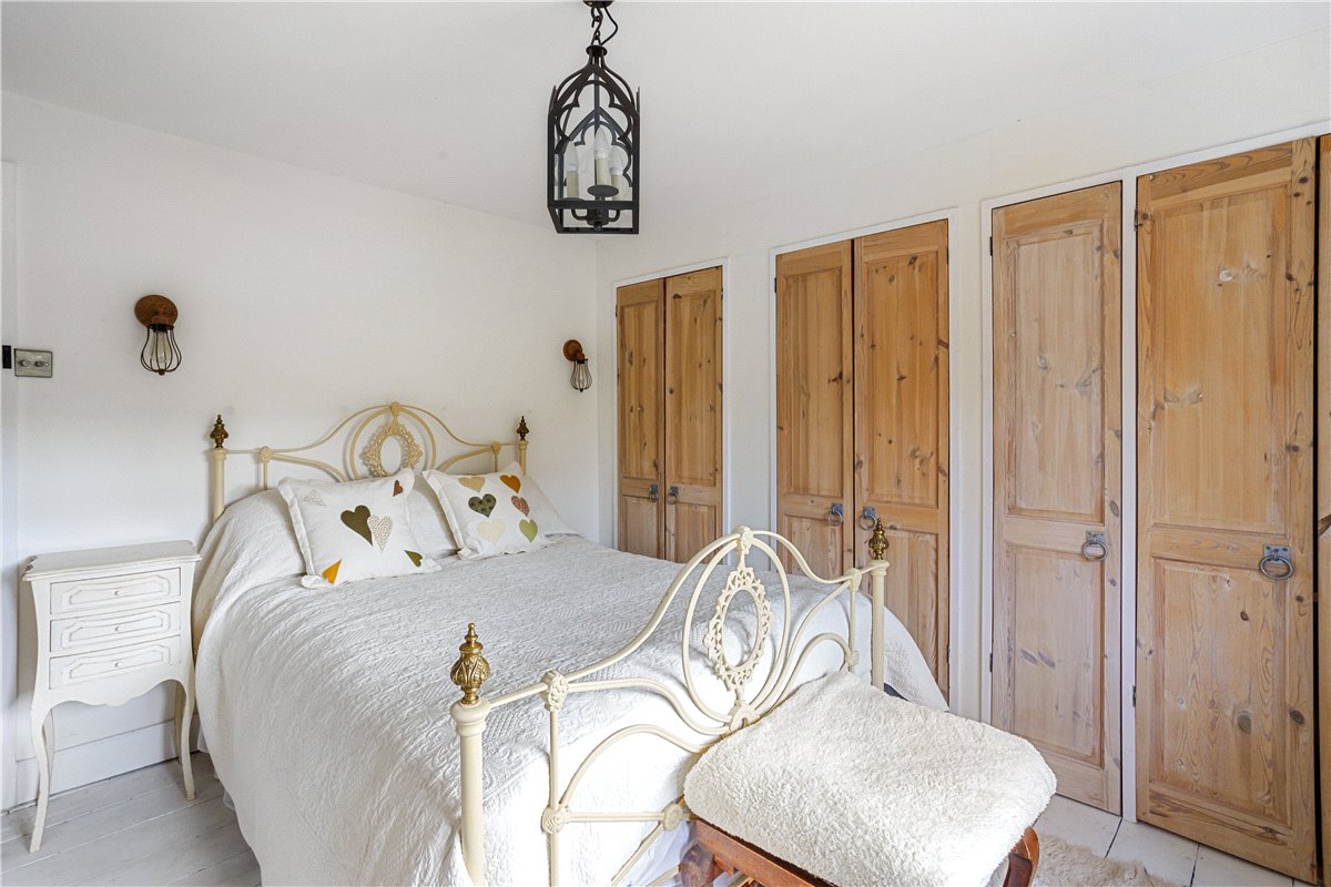 3 bedroom House, The Street, All Cannings, SN10 - Available, Image 11
