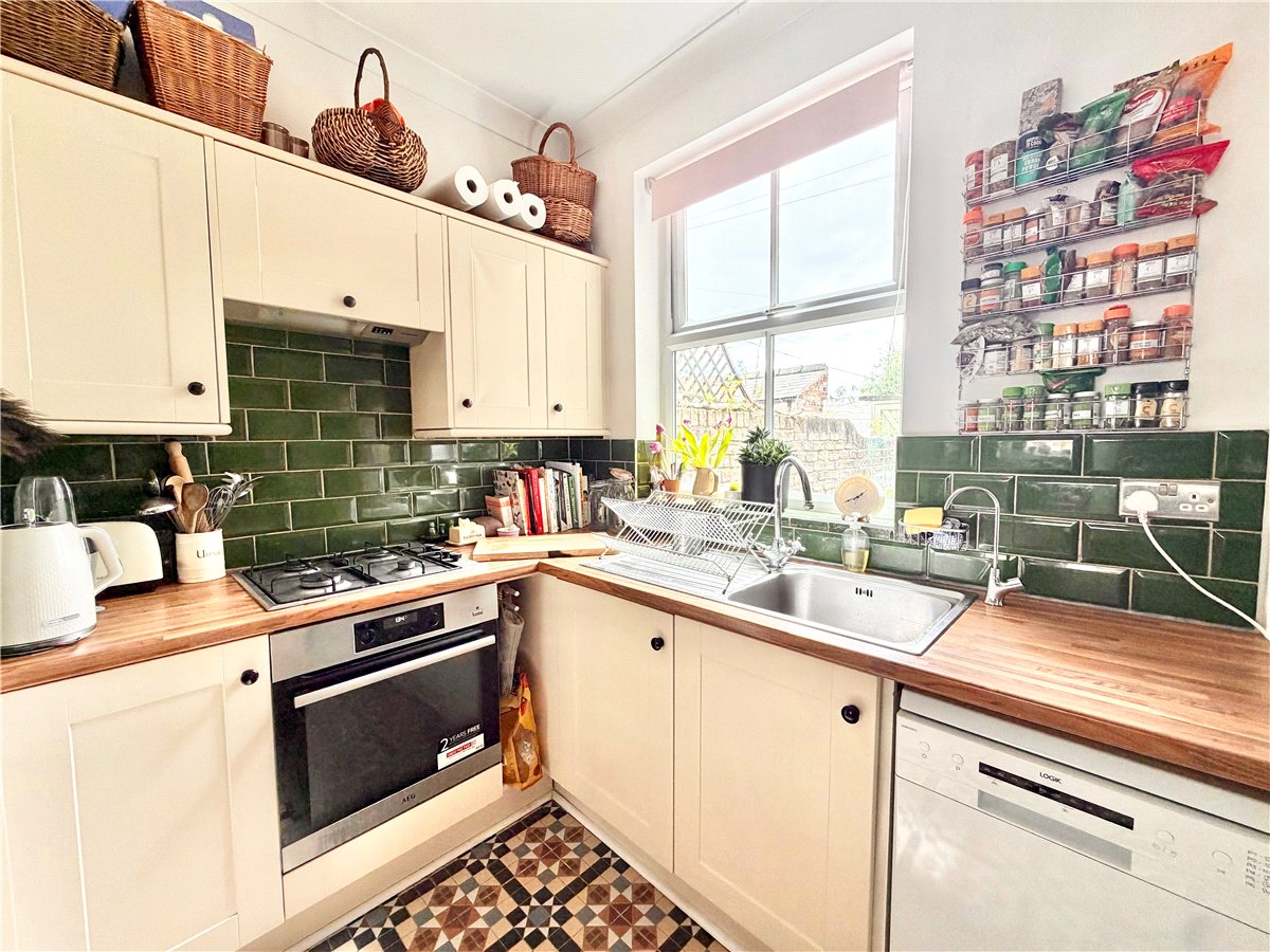 2 bedroom House, Neville Terrace, York, YO31 - Available, Image 5