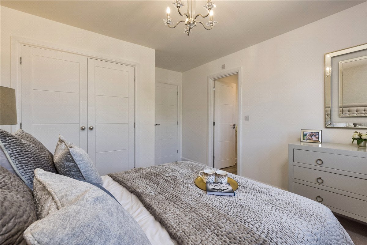 3 bedroom House, Princess Gardens, Bishops Green, RG20 - Available, Image 19