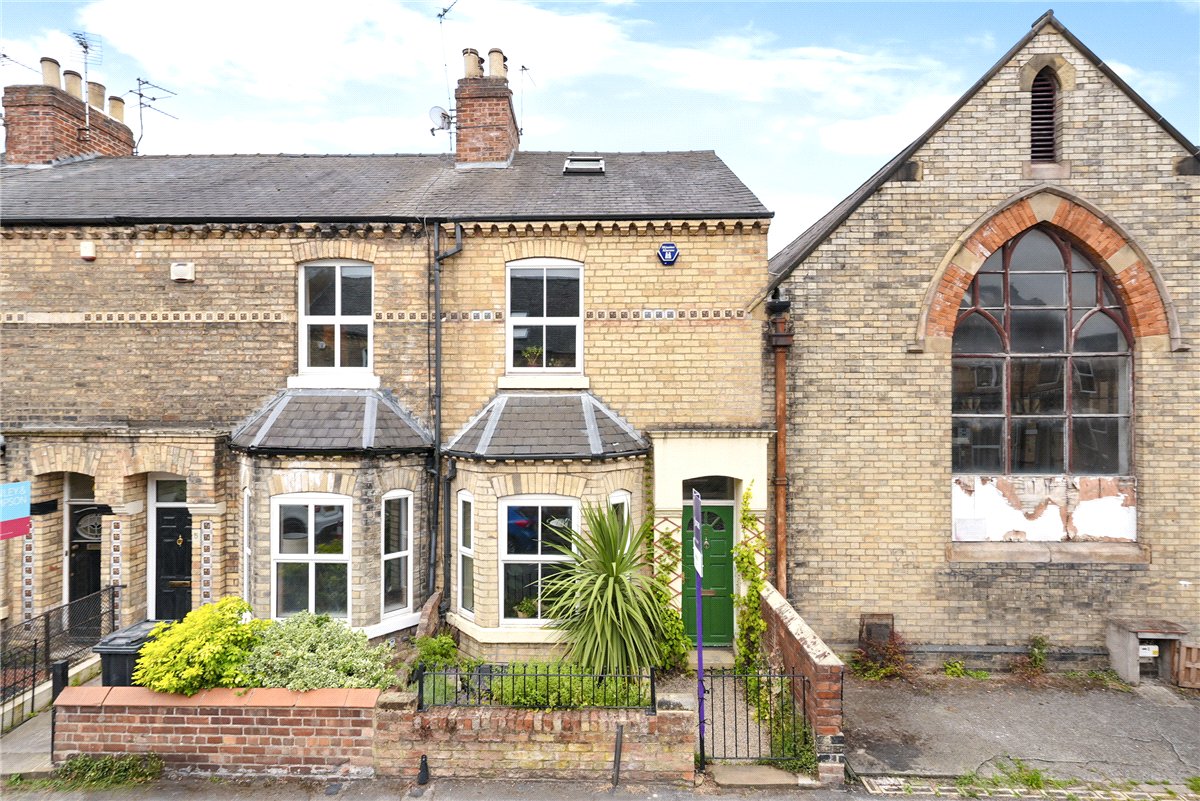 2 bedroom House, Neville Terrace, York, YO31 - Available