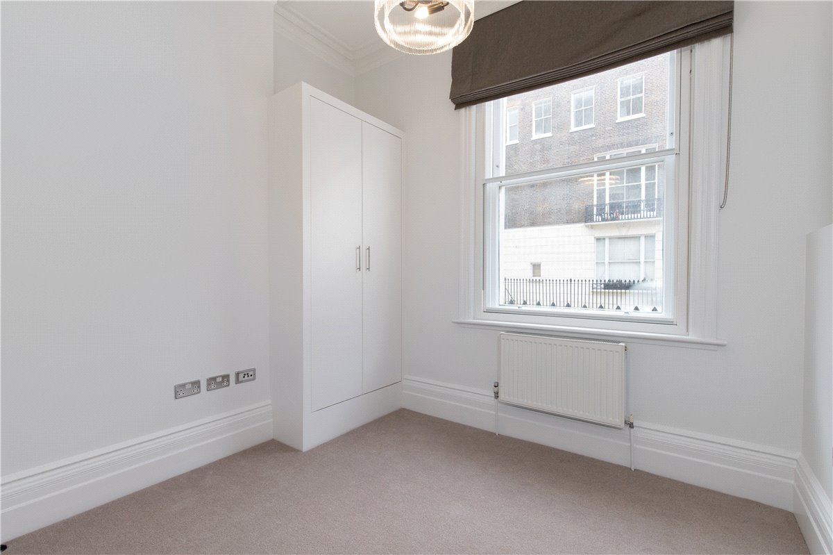 2 bedroom Flat, Montagu Square, Marylebone, W1H - Available, Image 7