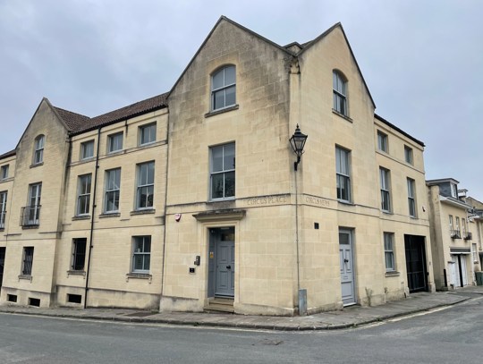 5717 Sq Ft, Circus Mews, Bath, BA1 - Available