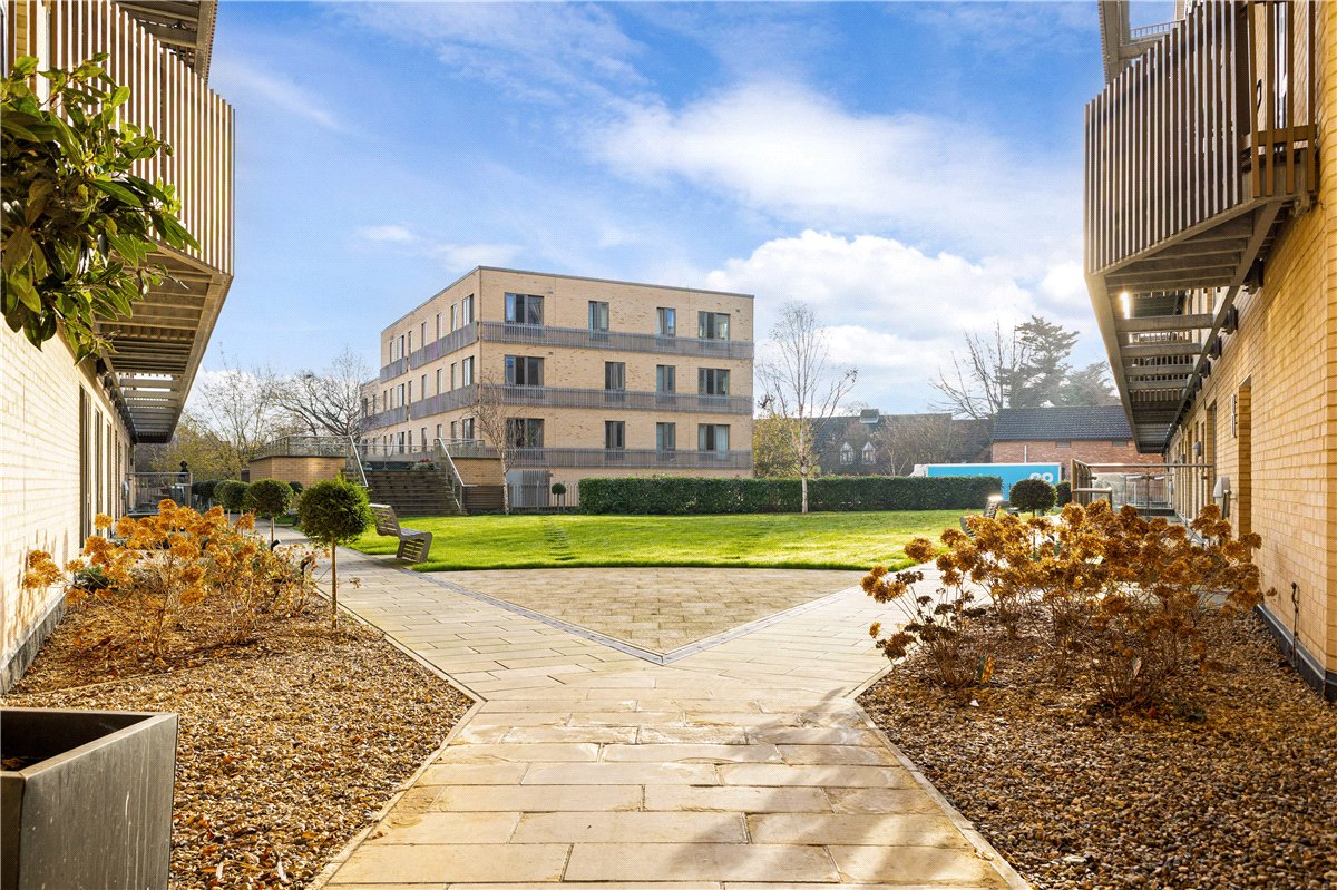 2 bedroom Flat, Hills Road, Cambridge, CB2 - Sold STC, Image 11