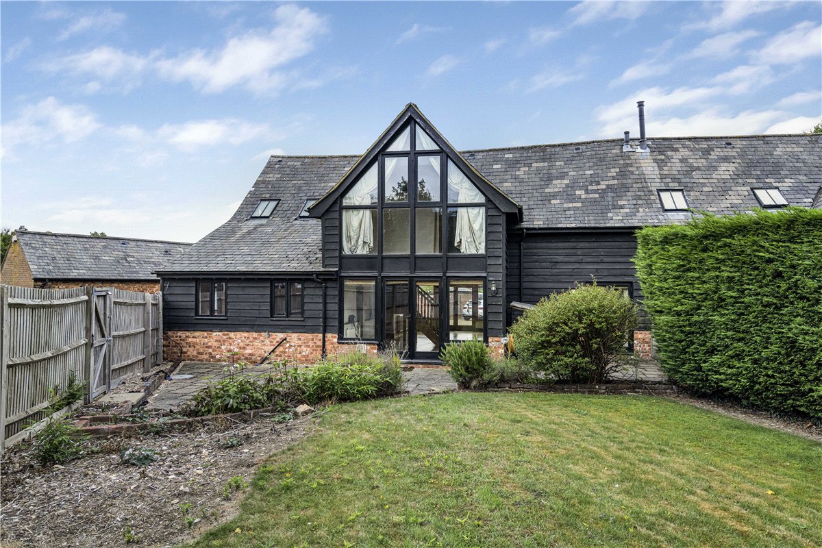 4 bedroom Barn Conversion, Cudsdens Court, Great Missenden, HP16 - Sold STC