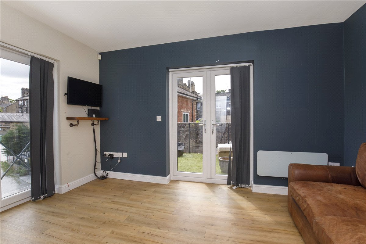 2 bedroom House, Devonshire Mews, Harrogate, HG1 - Available, Image 8