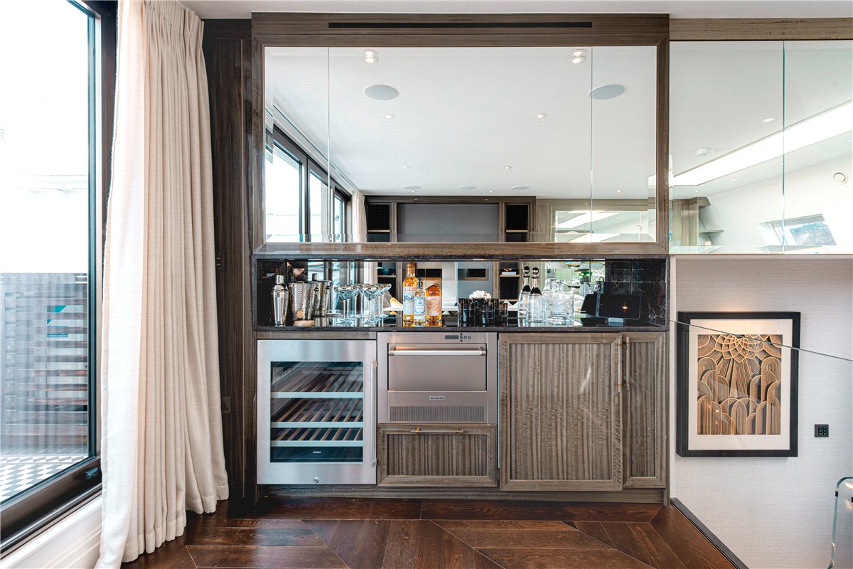 3 bedroom Flat, Prince of Wales Terrace, London, W8 - Available, Image 7