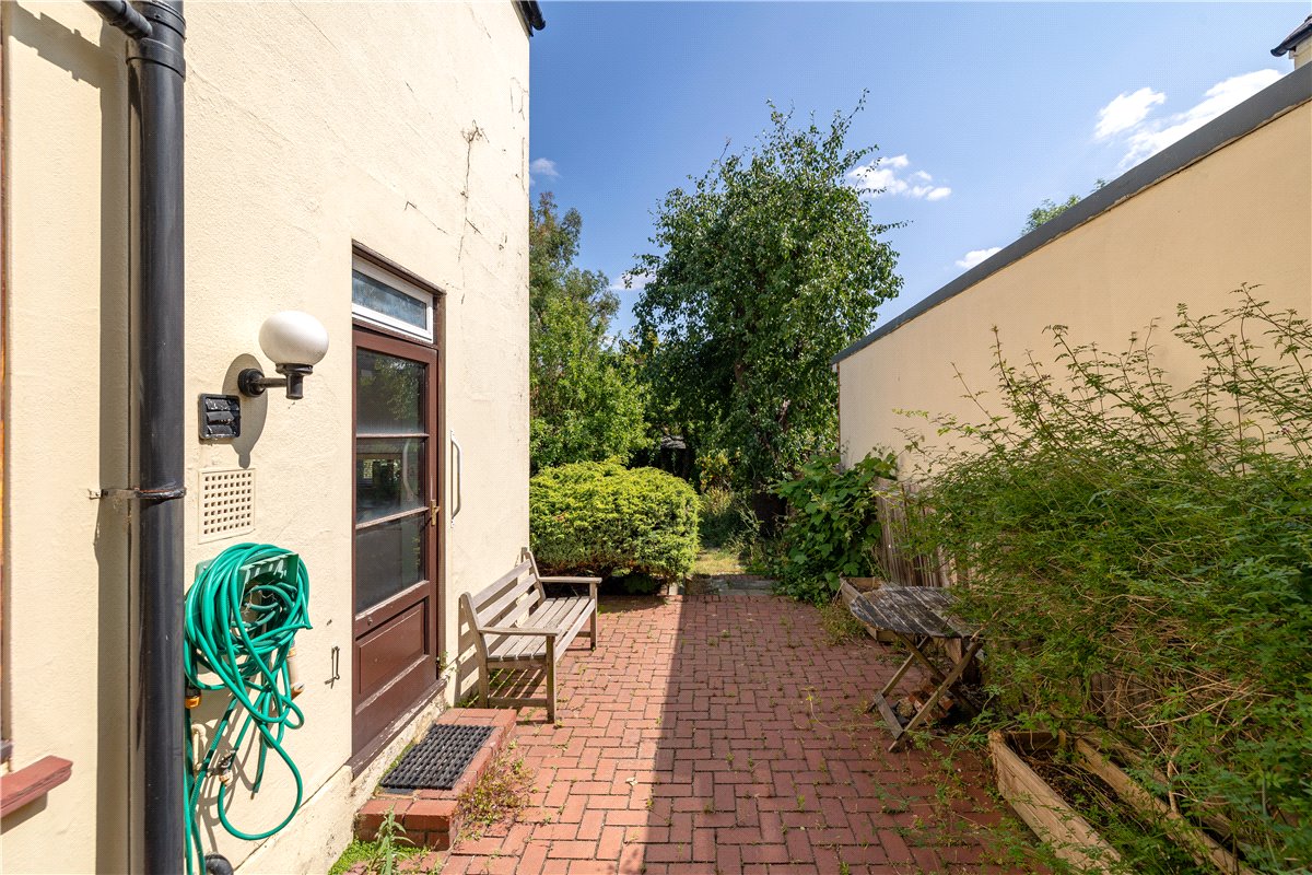 4 bedroom House, Frewin Road, London, SW18 - Sold, Image 2