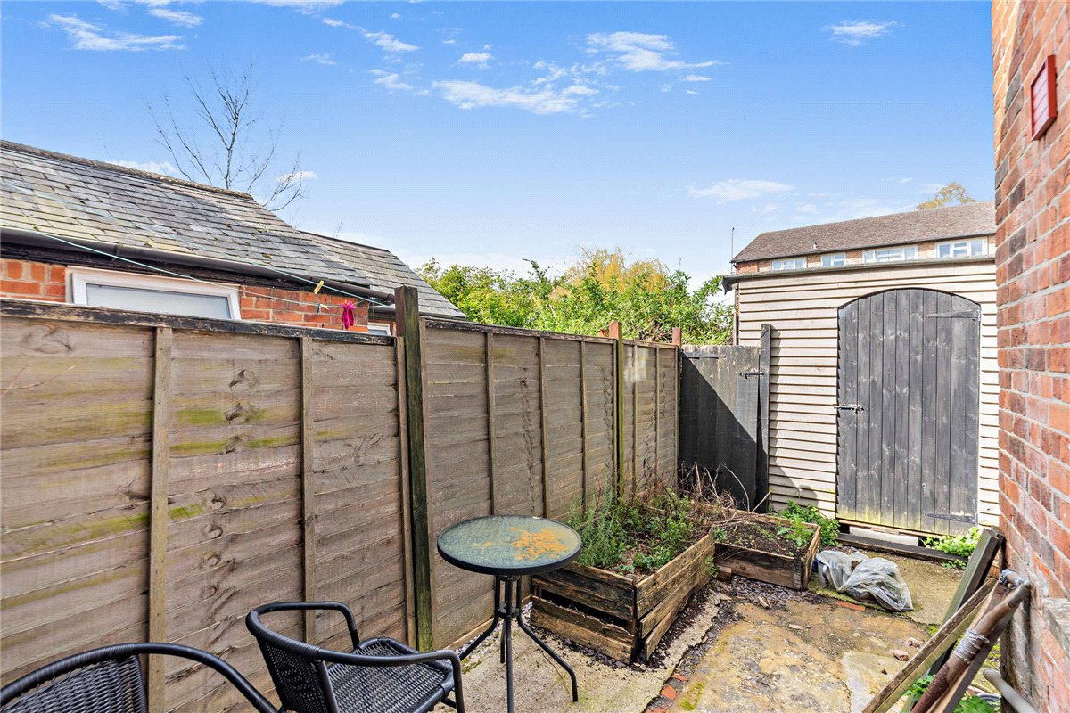 2 bedroom House, Madeira Place, Newbury, RG14 - Sold STC, Image 16